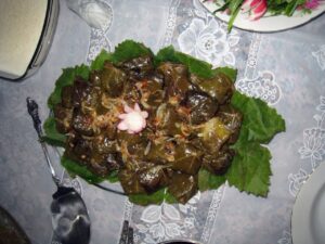 دلمه برگ مو (آذربایجان شرقی) و (آذربایجان غربی)