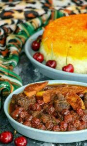 خورش سیب و آلبالو (سمنان)