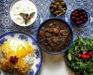 خورش گل در چمن (گیلان)