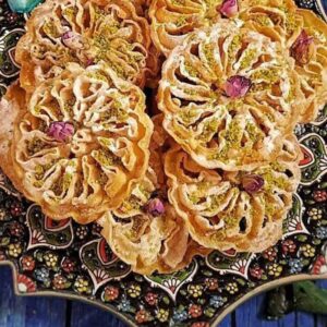 شیرینی پنجره‌ای یا نان پنجره‌ای یا خاتون پنجره (گیلان)