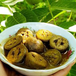 ترشی گردو یا گردوترشی (همدان)